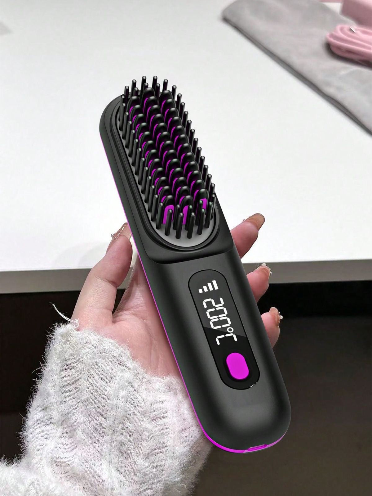 Wireless Straightening Brush